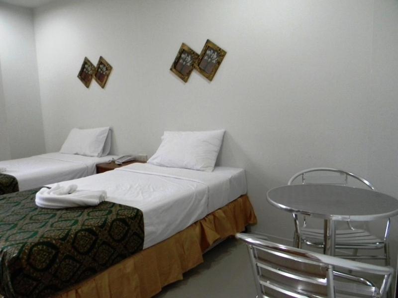 G&B Guesthouse Patong Habitación foto